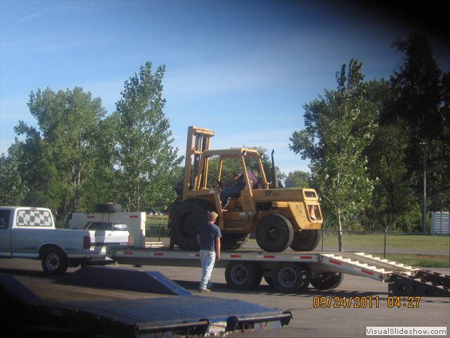 This forklift sold and is ready for a new home. We hope you get plenty of use out of your new toy.